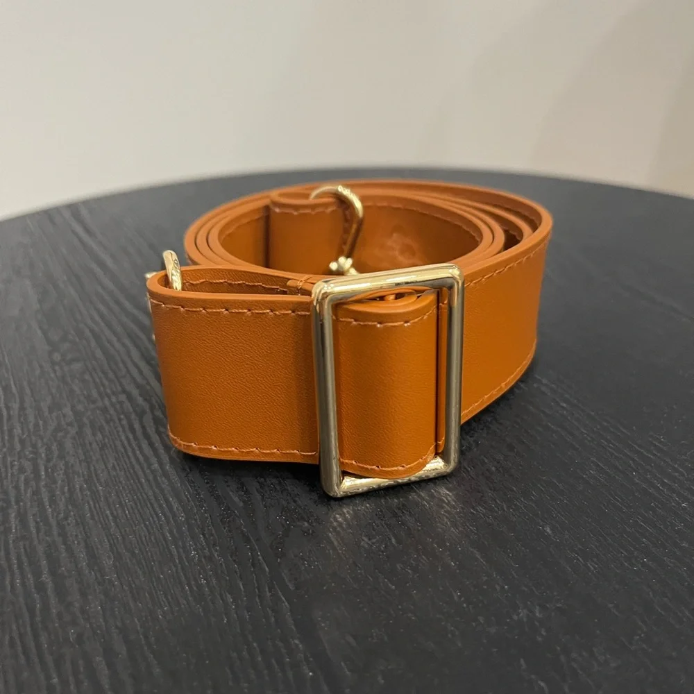 Tan and Gold Toned Guitar Purse Strap - Picture 4 of 7